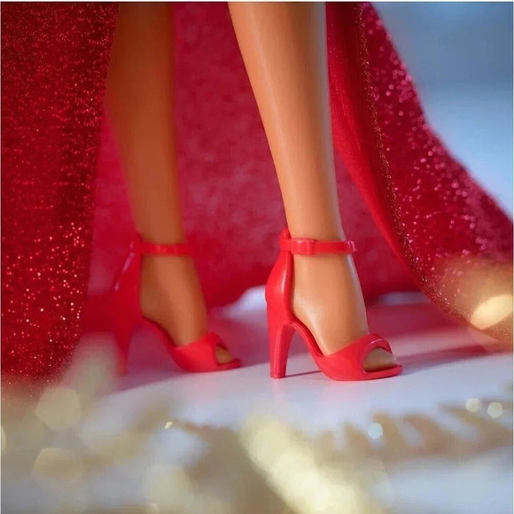 COPY - Barbie Mariah Carey Holiday Signature Christmas Doll Red Dress Ready To … - Picture 8 of 16